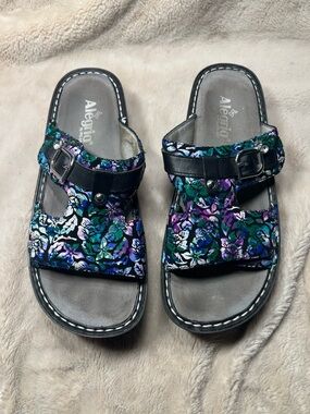 Alegria sandals size 40 or US 9.5-10